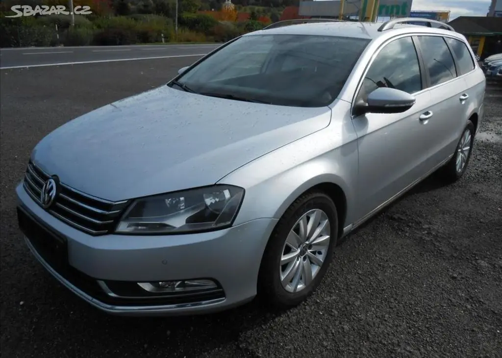 Volkswagen Passat 1,6 TDI 77 kW Serviska nafta